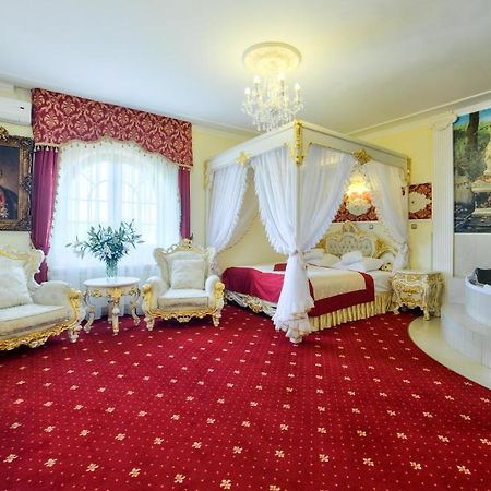 يانوف لوبلسكي Hotel Krolewski الغرفة الصورة
