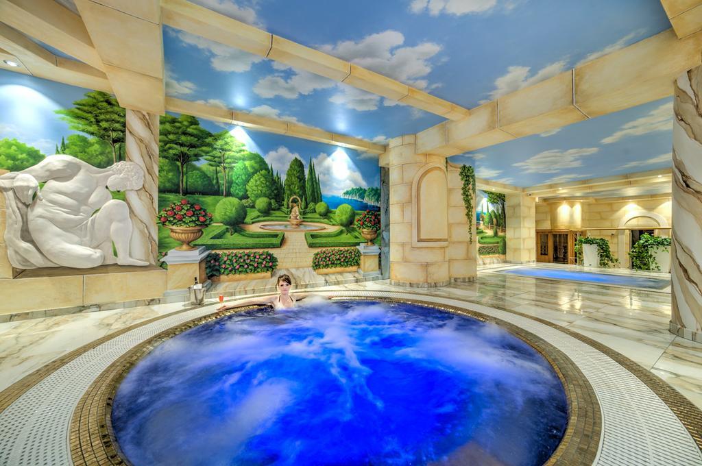 يانوف لوبلسكي Hotel Krolewski المظهر الخارجي الصورة
