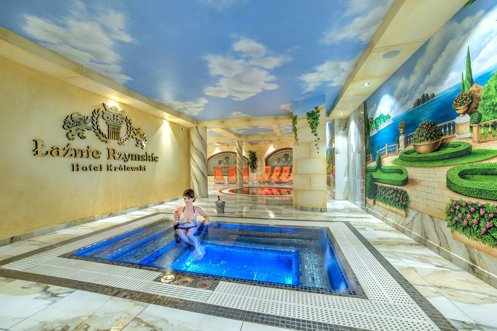 يانوف لوبلسكي Hotel Krolewski المظهر الخارجي الصورة