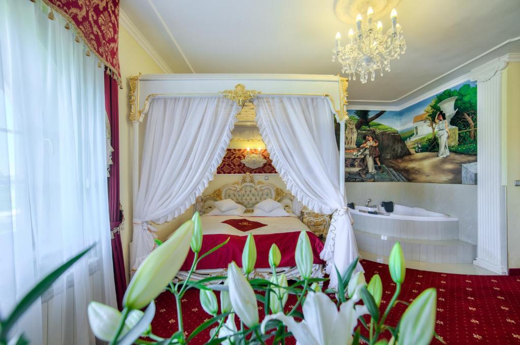 يانوف لوبلسكي Hotel Krolewski الغرفة الصورة