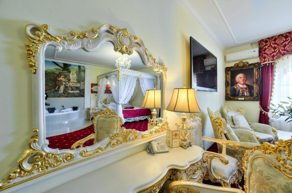يانوف لوبلسكي Hotel Krolewski الغرفة الصورة