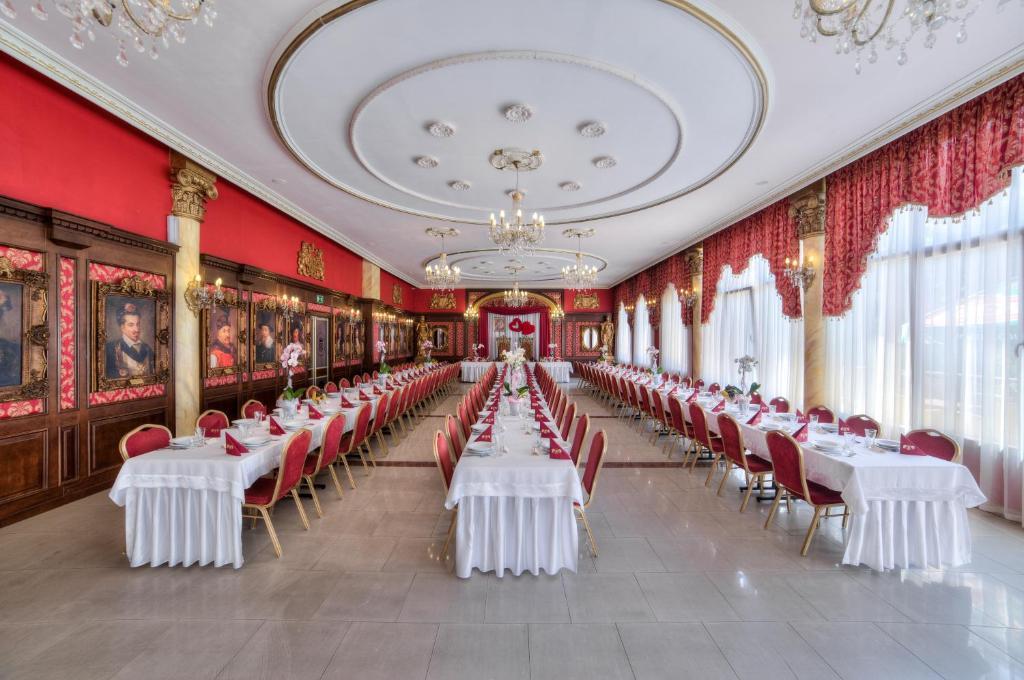 يانوف لوبلسكي Hotel Krolewski المظهر الخارجي الصورة
