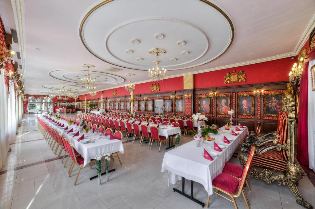 يانوف لوبلسكي Hotel Krolewski المظهر الخارجي الصورة