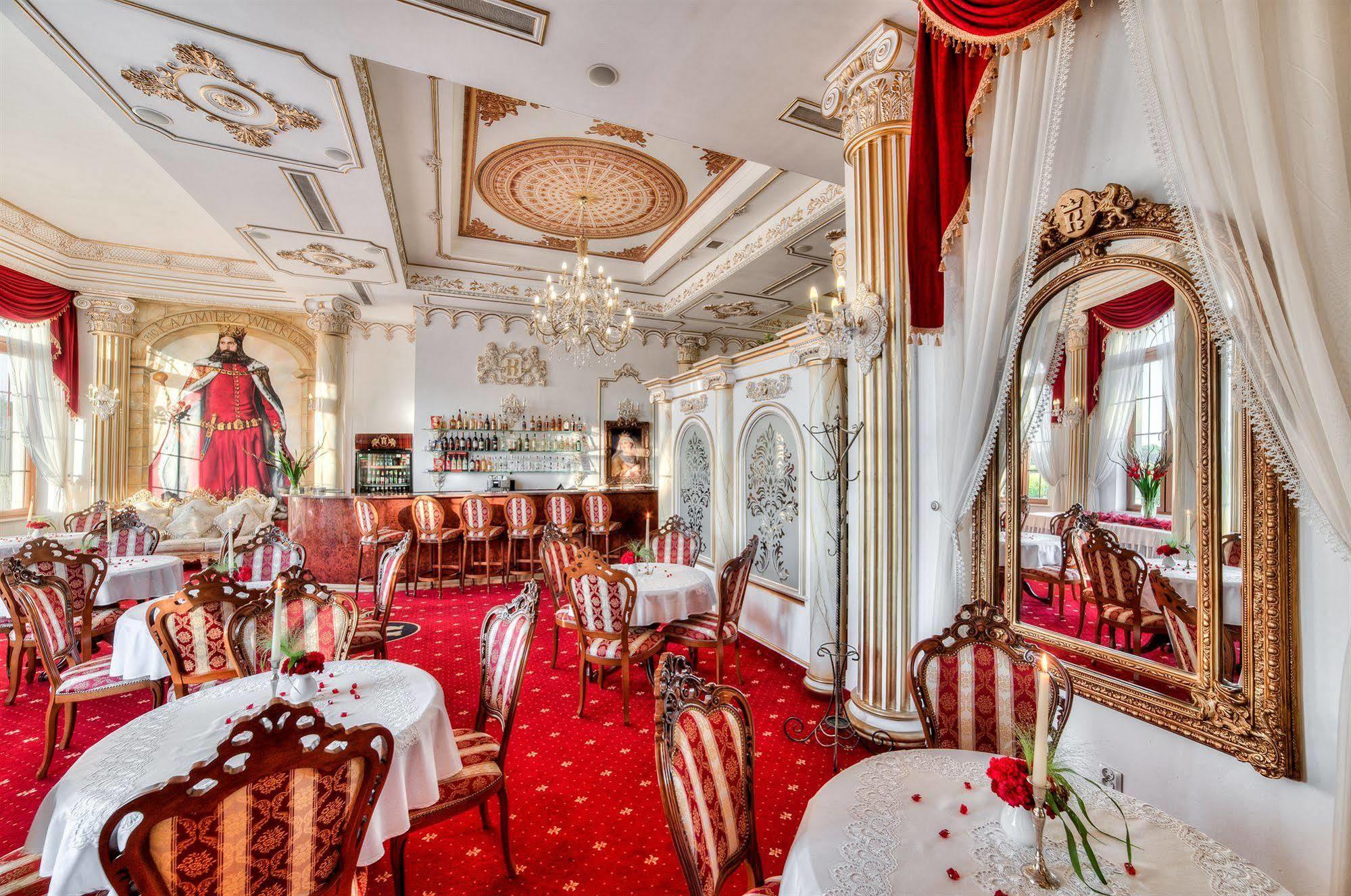 يانوف لوبلسكي Hotel Krolewski المظهر الخارجي الصورة