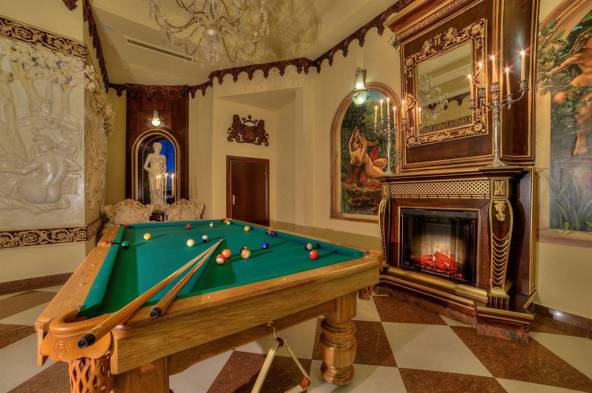 يانوف لوبلسكي Hotel Krolewski المظهر الخارجي الصورة